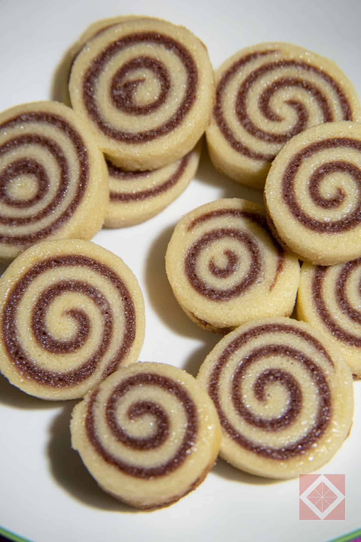 Icebox Pinwheels: 1930's Classic Swirled Cookies to Love - Icebox Pinwheels pin 1 midia