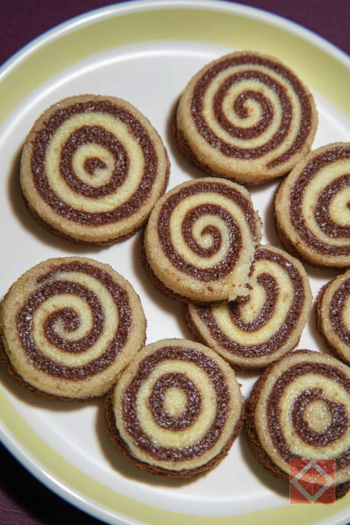 Icebox Pinwheels: 1930's Classic Swirled Cookies to Love - Icebox Pinwheels pin 2 midia