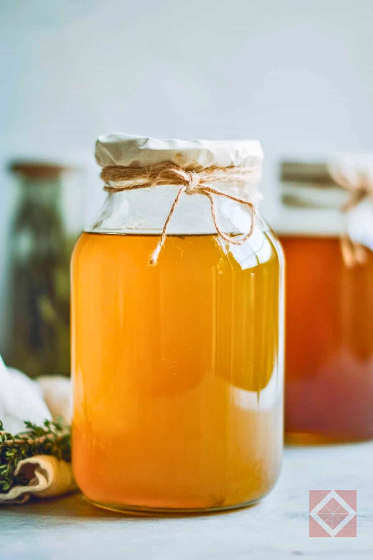 A Refreshing Summer Drink with This Mead Recipe - Mead Drink pin 2 midia