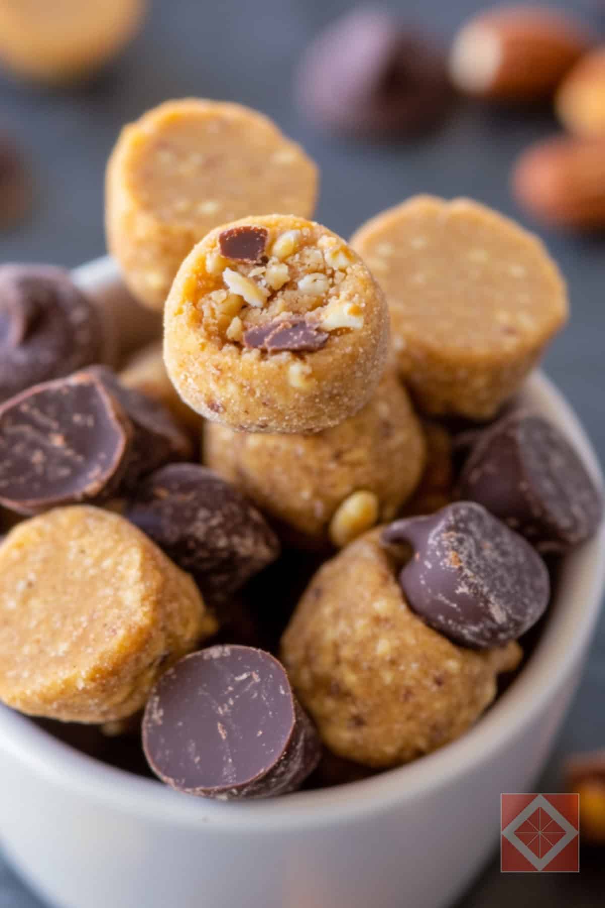 peanut butter cup cereal pops: sweet, simple, and secretly strong - Peanut Butter Cup Cereal Pops pin 3 midia