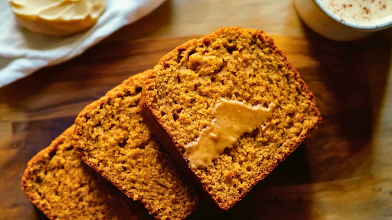 A Warm Slice of Sweet Potato Bread - Sweet Potato Bread midia