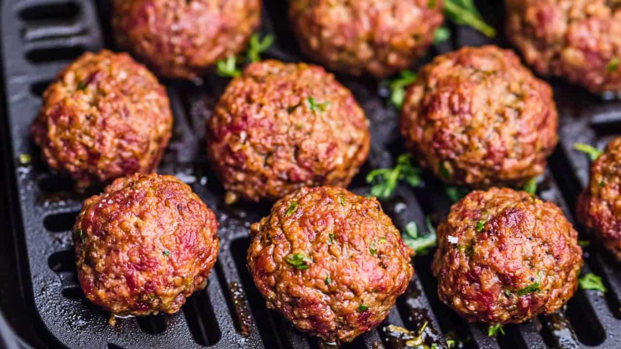 Venison Meatballs Air Fryer Recipe for High-Protein Carnivore Diet - Venison Meatballs midia