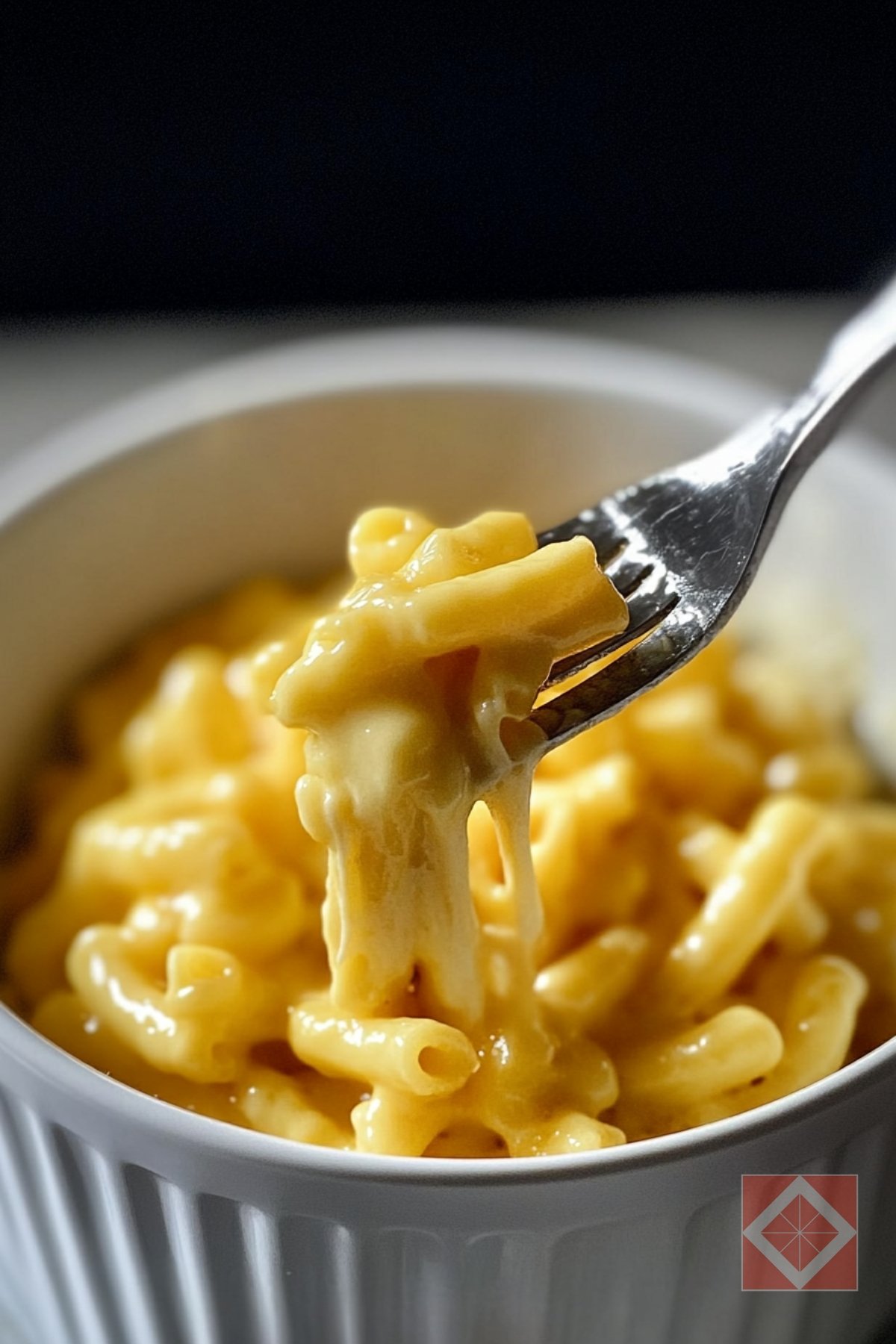 TikTok’s Creamy Mac & Cheese Recipe Is Wild - Creamy Mac Cheese pin 2 midia