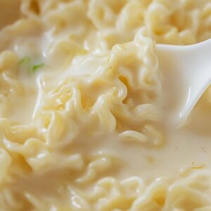 Easy TikTok Recipe Hack That Upgrades Ramen Fast - Creamy Ramen midia