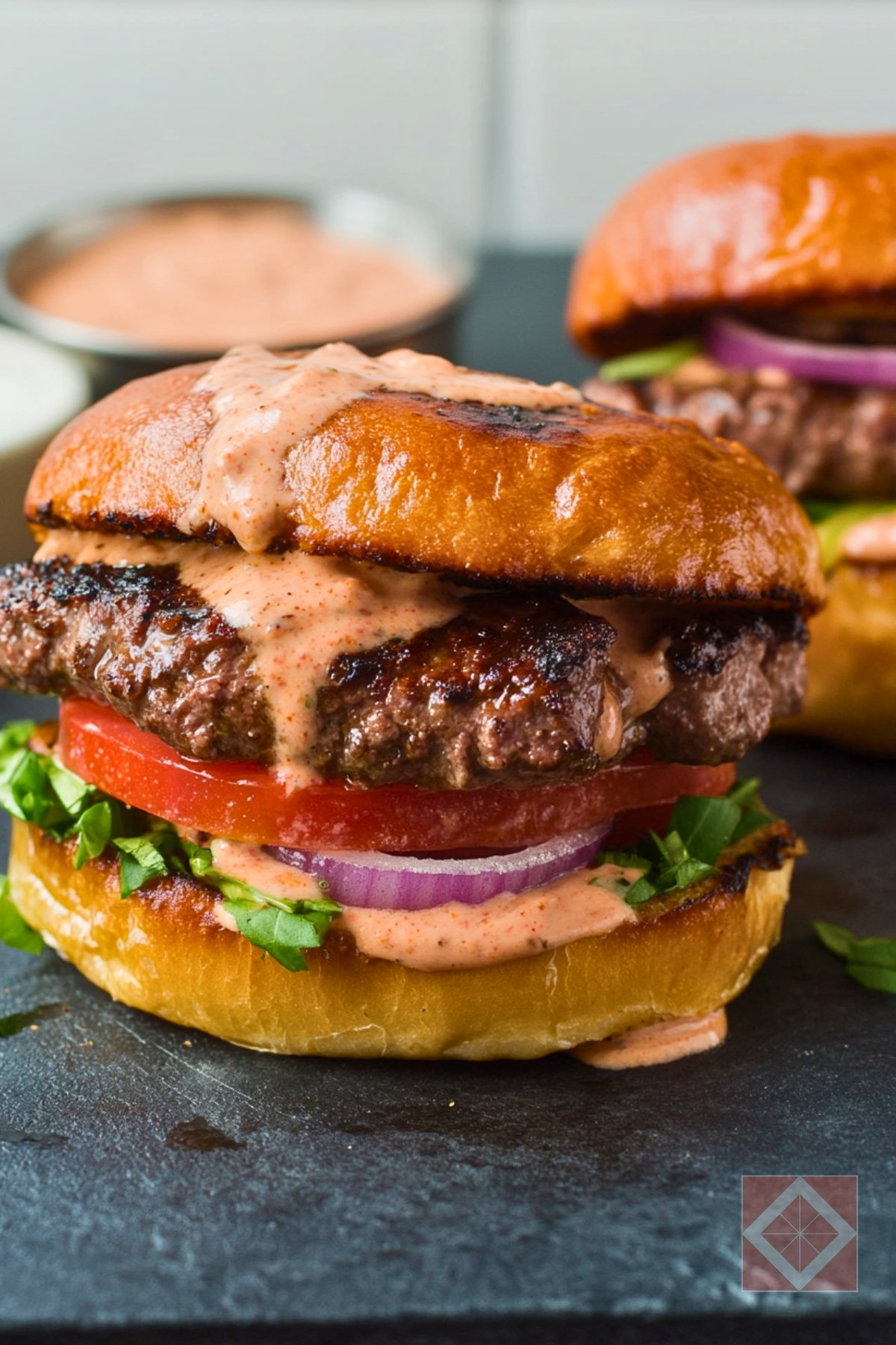 The Juciest Pub-Style Burger Recipe for Two People - Juicy Pub Style Burgers pin 2 midia