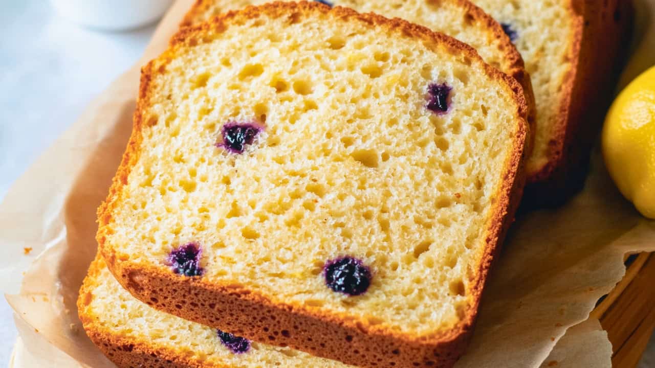 Lemon Blueberry Bread Machine Recipe for Easy Breakfasts - Lemon Blueberry Bread Machine midia