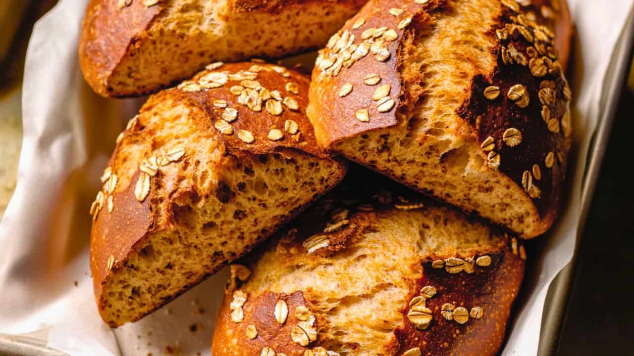Multigrain Bâtons: Crispy Outside, Soft Inside - Multigrain Bread Batard midia