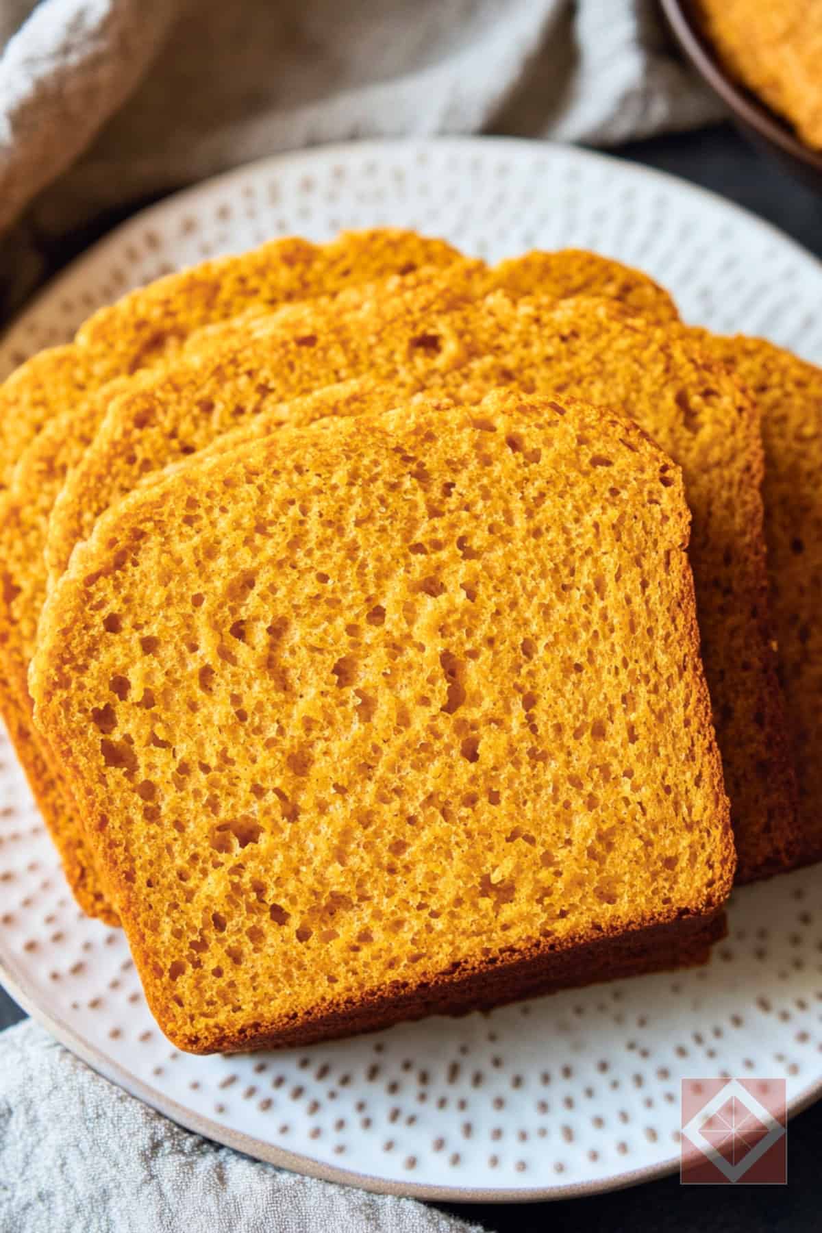 Pumpkin Bread Machine Recipe That’s Actually Sliceable - Pumpkin Bread Machine pin 2 midia