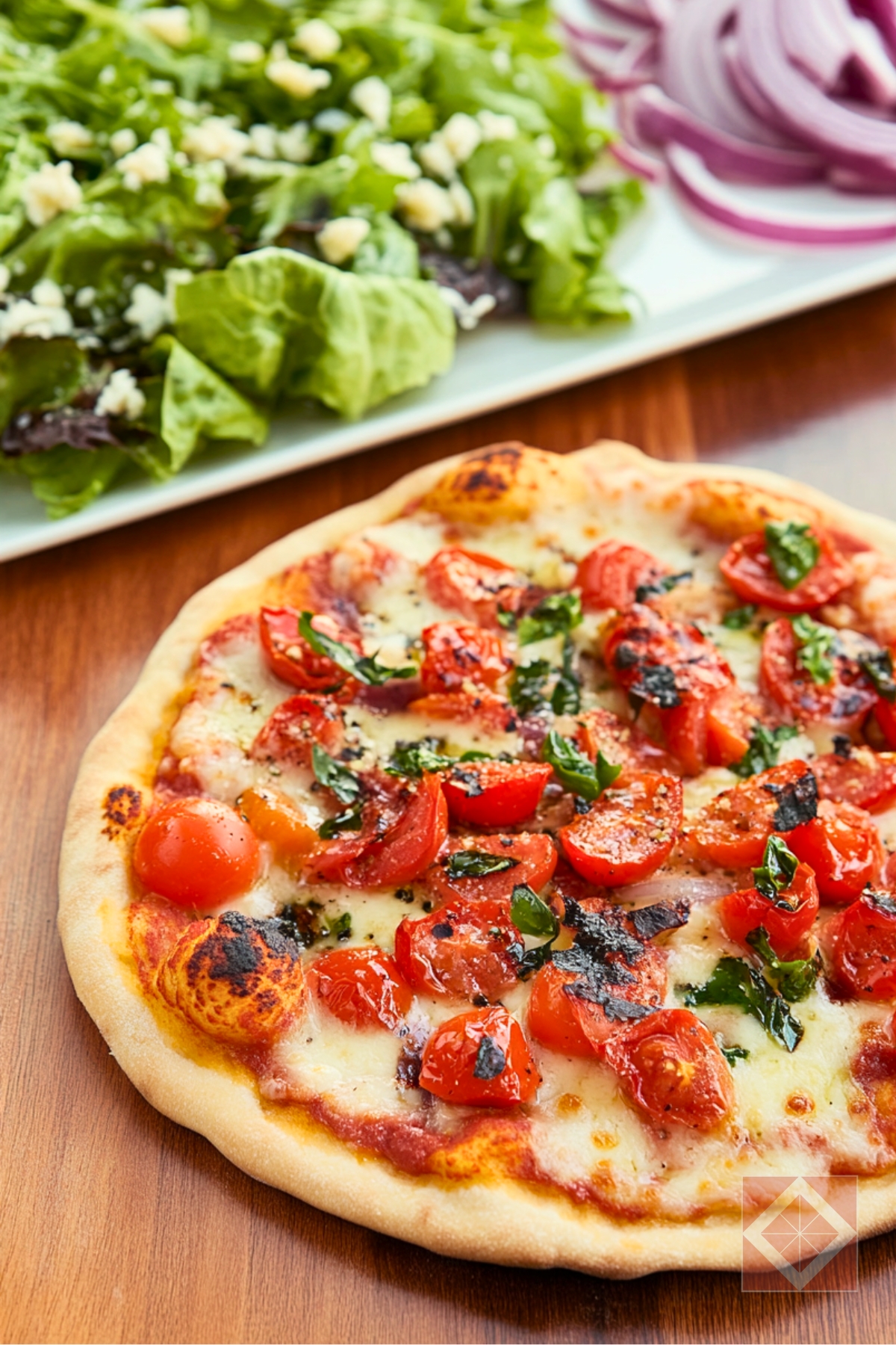 Crave-Worthy Pizza & Salad Combo: A Recipe for Two - Grilled Pizza Recipe with Charred Romaine Red Onion Salad pin 2 midia
